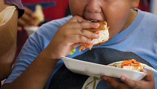  عوارض چاقی برای کودکان